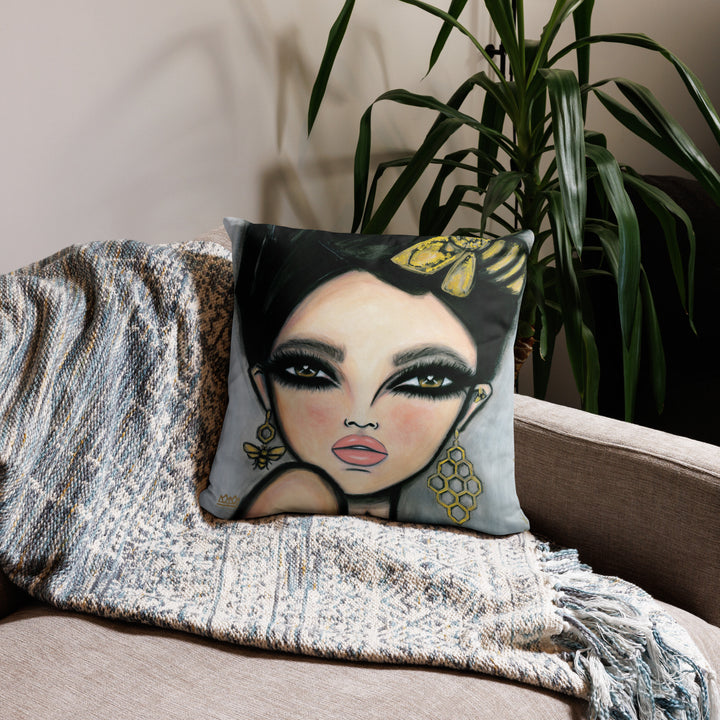 Pillow (stuffed) Queen Bee | Symphony in White