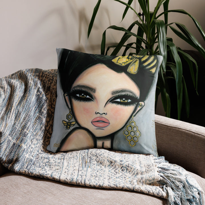 Pillow (stuffed) Queen Bee | Symphony in White