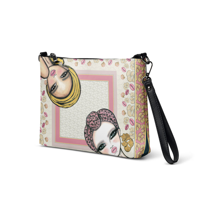 Angled product view of the Le Jardin des Muses art bag