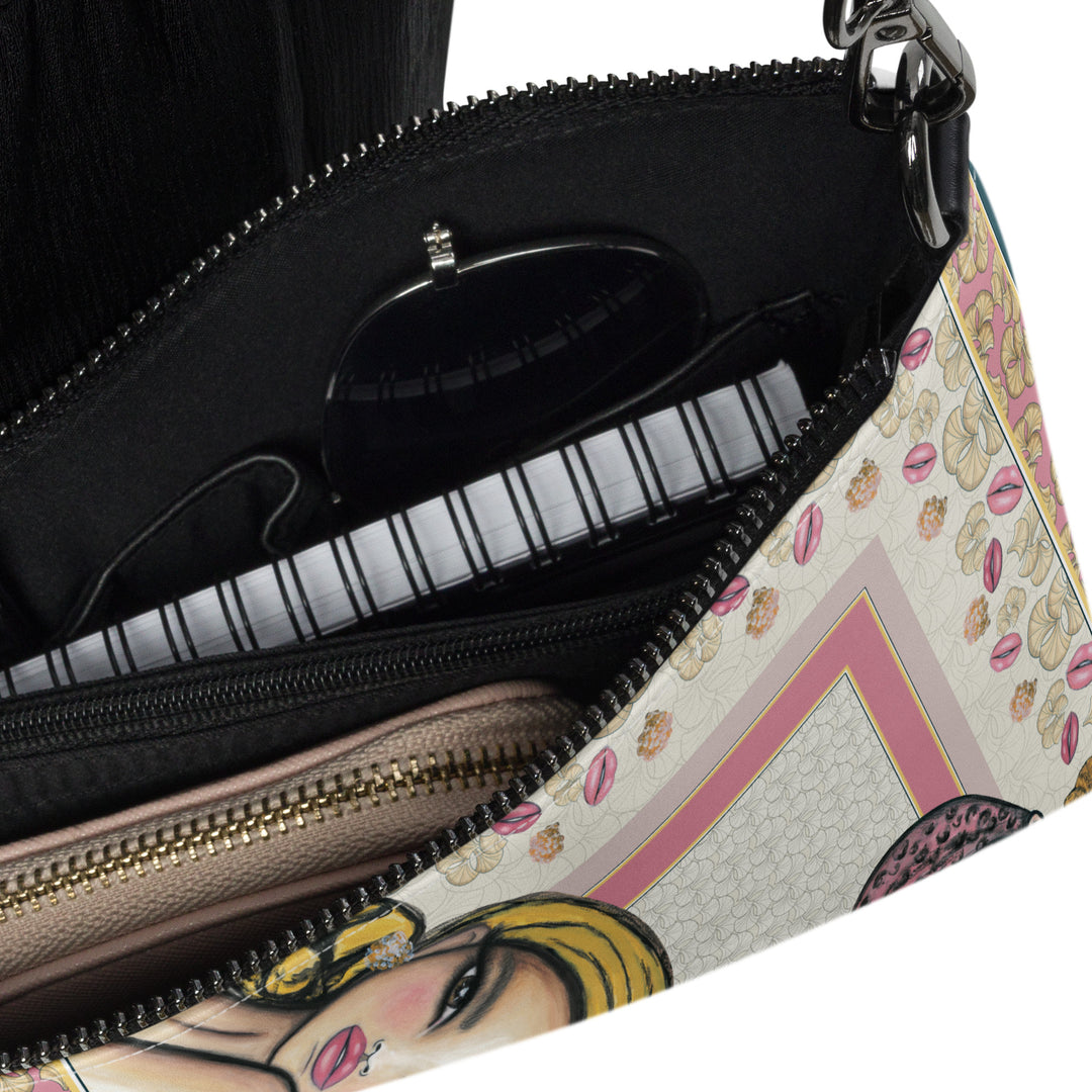 Interior zip and slip pockets inside the Le Jardin des Muses crossbody bag
